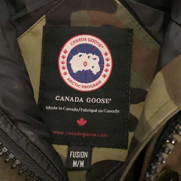 Canada Goose like new authentic women’s limited edition jacket. - Picture 4 of 6